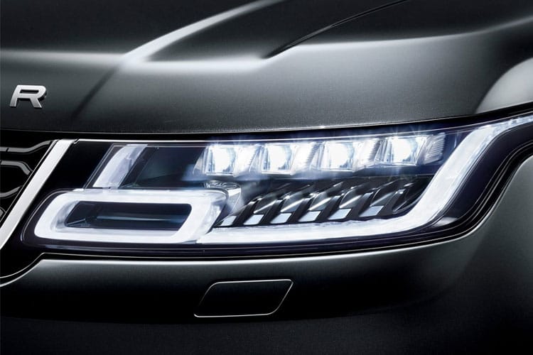 3448049 4.4 P635 V8 SV 5dr Auto