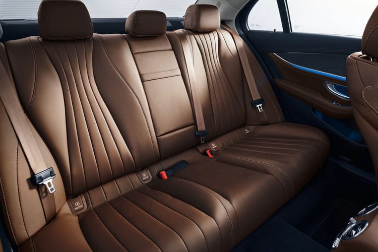 3455989 E300de AMG Line Premium Plus 4dr 9G-Tronic