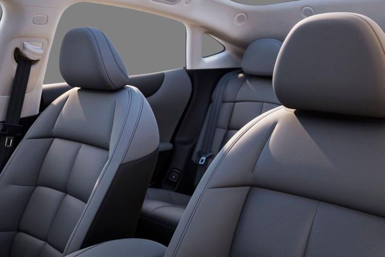 3449175 217kW Standard Range 75kWh 5dr Auto