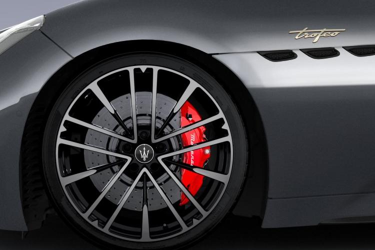 3441213 3.0 V6 Trofeo 2dr Auto