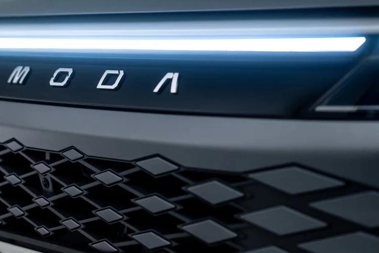 3441920 1.5T SHS Noble 5dr 3DHT