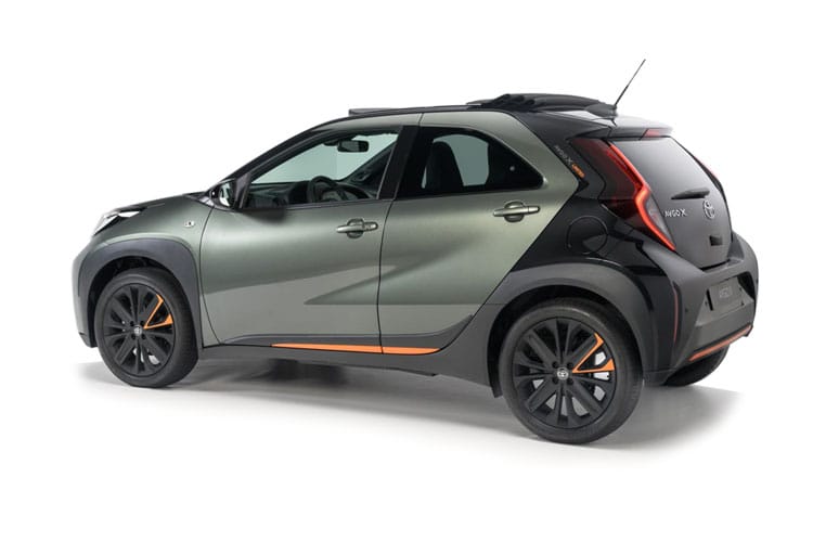 2266916 1.0 VVT-i Edge 5dr Auto