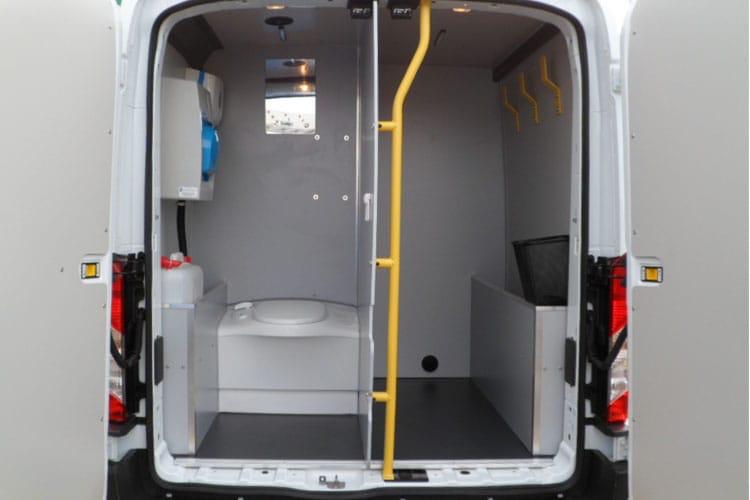 3457237 2.0 EcoBlue 122ps Active FlexCab Van Auto