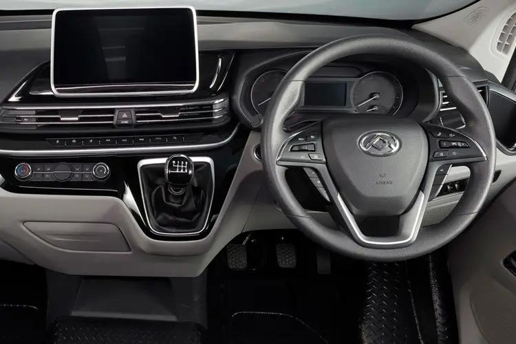 3457844 2.0 D20 150 Extra High Roof Van