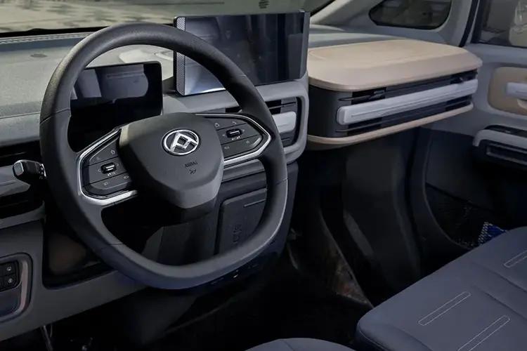 3457886 120kW H1 Van 64kWh Auto