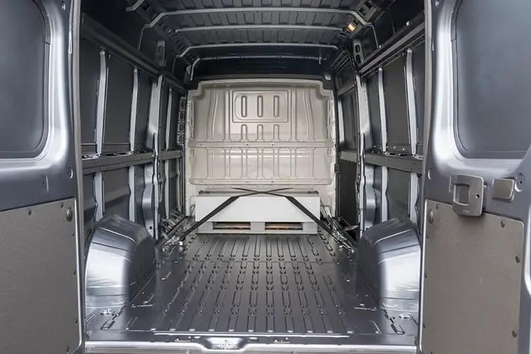 3458467 2.2 Turbo D 140 Chassis Cab Prime